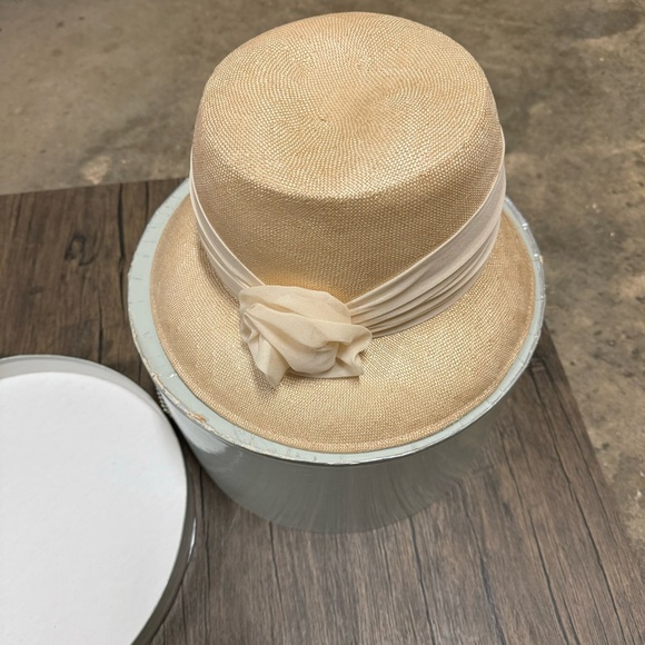 Eric Javits bucket straw Hat - Picture 3 of 5